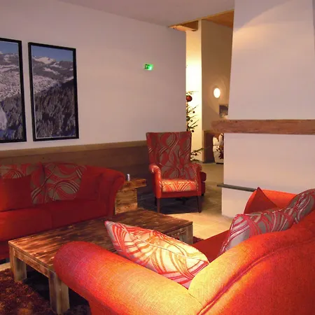 Goelia Le Grand Ermitage 4* شاتيل